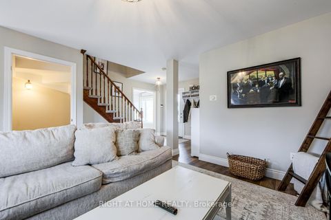 Photo 9 at 34 Lang Drive, 400 West, Barrie