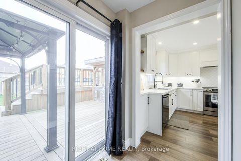Photo 11 at 34 Lang Drive, 400 West, Barrie