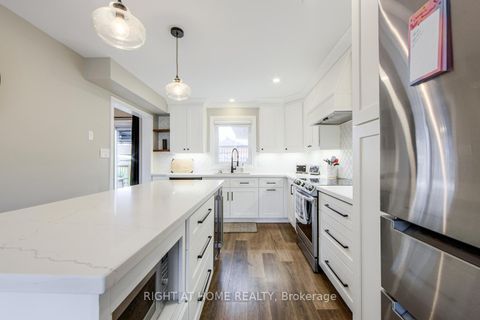 Photo 15 at 34 Lang Drive, 400 West, Barrie