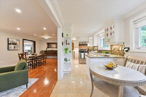 Photo 5 at 113 Carsbrooke Road, Etobicoke West Mall, Toronto Photo 5 at 113 Carsbrooke Road, Etobicoke West Mall, Toronto