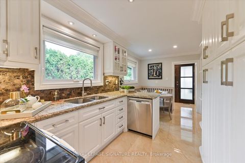 Photo 9 at 113 Carsbrooke Road, Etobicoke West Mall, Toronto Photo 9 at 113 Carsbrooke Road, Etobicoke West Mall, Toronto