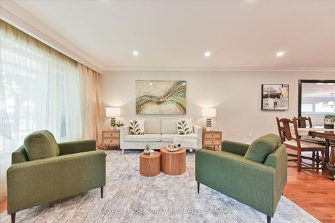 Photo 12 at 113 Carsbrooke Road, Etobicoke West Mall, Toronto Photo 12 at 113 Carsbrooke Road, Etobicoke West Mall, Toronto