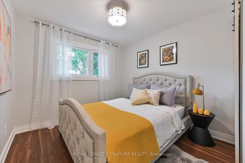 Photo 26 at 113 Carsbrooke Road, Etobicoke West Mall, Toronto Photo 26 at 113 Carsbrooke Road, Etobicoke West Mall, Toronto