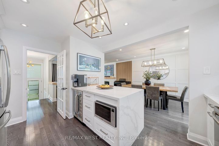 Photo 11 at 48 Hamlyn Crescent, City Centre West, Toronto