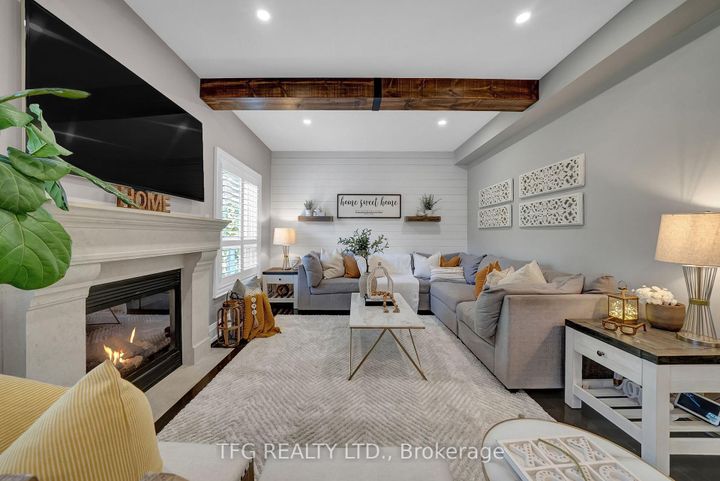 Photo 8 at 1007 Coldstream Drive, Taunton, Oshawa