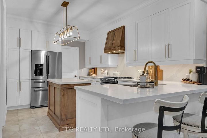 Photo 14 at 1007 Coldstream Drive, Taunton, Oshawa