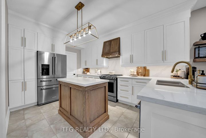 Photo 15 at 1007 Coldstream Drive, Taunton, Oshawa