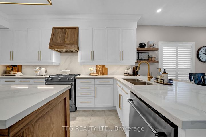 Photo 17 at 1007 Coldstream Drive, Taunton, Oshawa