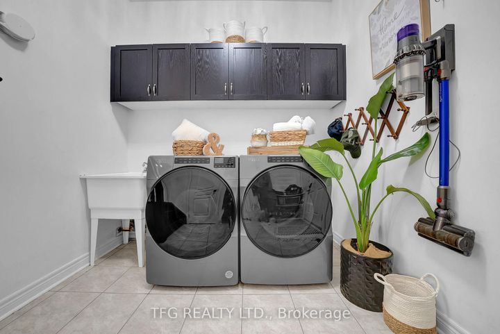 Photo 20 at 1007 Coldstream Drive, Taunton, Oshawa