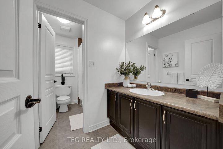 Photo 28 at 1007 Coldstream Drive, Taunton, Oshawa
