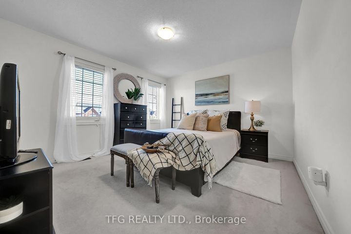 Photo 29 at 1007 Coldstream Drive, Taunton, Oshawa