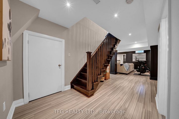 Photo 32 at 1007 Coldstream Drive, Taunton, Oshawa