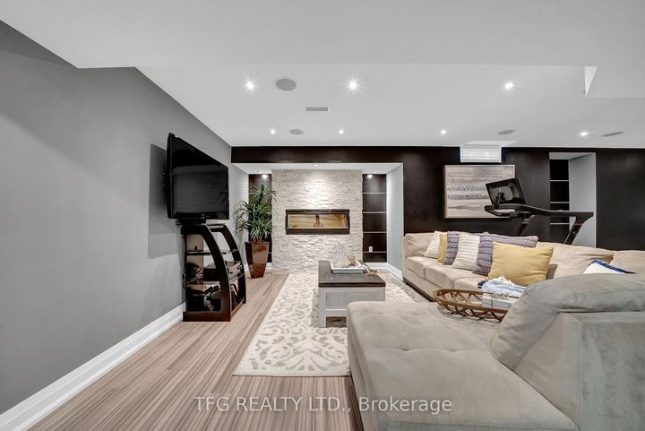 Photo 40 at 1007 Coldstream Drive, Taunton, Oshawa