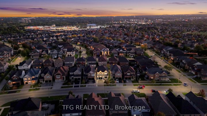 Photo 48 at 1007 Coldstream Drive, Taunton, Oshawa