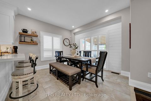 Photo 13 at 1007 Coldstream Drive, Taunton, Oshawa