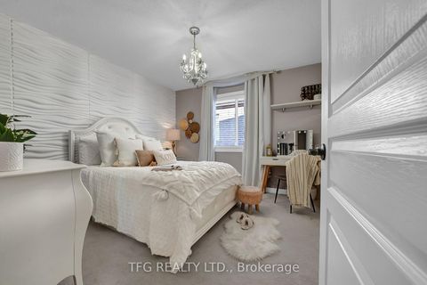 Photo 31 at 1007 Coldstream Drive, Taunton, Oshawa