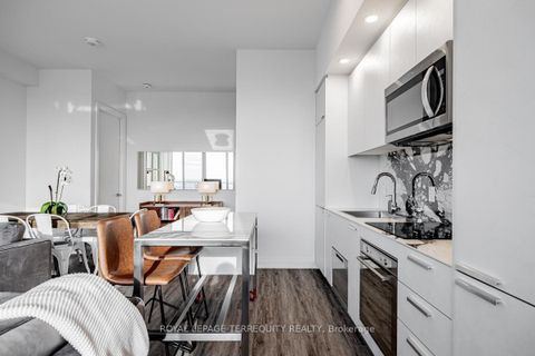 Photo 12 at PH506 - 75 Canterbury Place, Willowdale West, Toronto