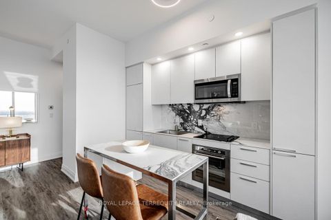 Photo 13 at PH506 - 75 Canterbury Place, Willowdale West, Toronto