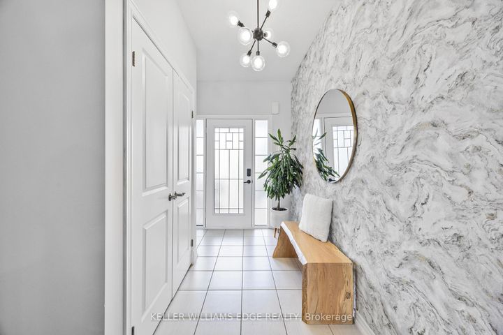 Photo 4 at 209 Echovalley Drive, Stoney Creek Mountain, Hamilton