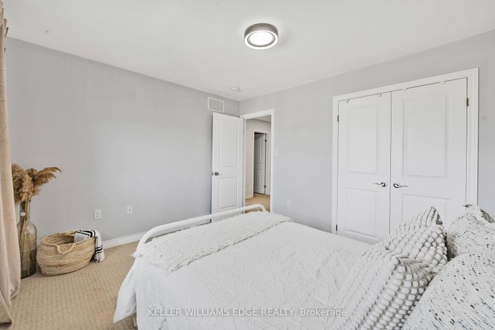 Photo 23 at 209 Echovalley Drive, Stoney Creek Mountain, Hamilton