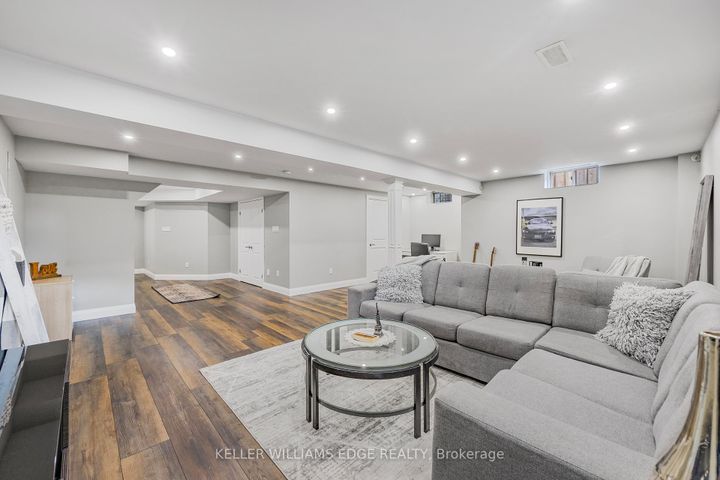 Photo 26 at 209 Echovalley Drive, Stoney Creek Mountain, Hamilton