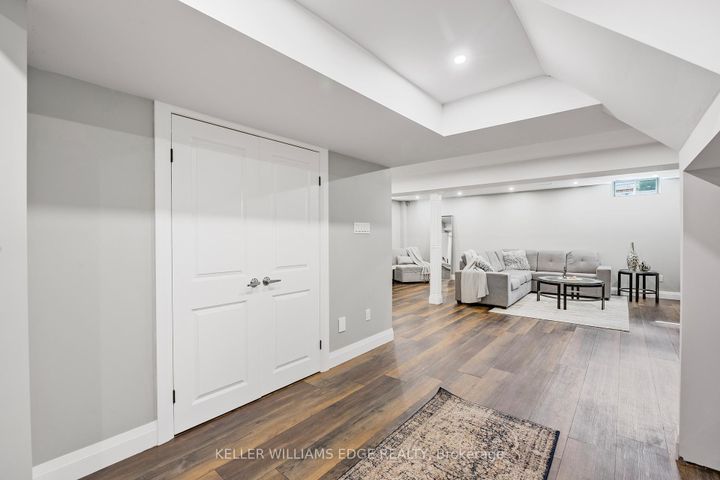 Photo 27 at 209 Echovalley Drive, Stoney Creek Mountain, Hamilton