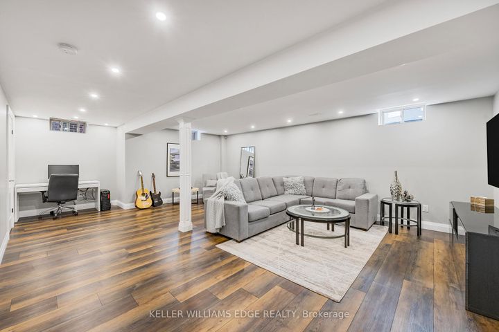 Photo 28 at 209 Echovalley Drive, Stoney Creek Mountain, Hamilton
