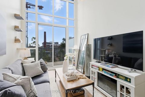 Photo 13 at 309 - 5 Hanna Avenue, Niagara, Toronto