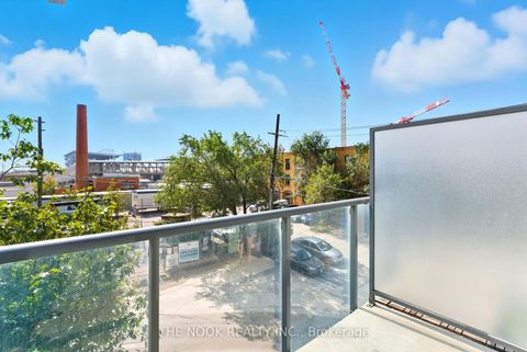 Photo 18 at 309 - 5 Hanna Avenue, Niagara, Toronto
