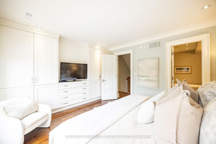 Photo 20 at 322 Woburn Avenue, Lawrence Park North, Toronto