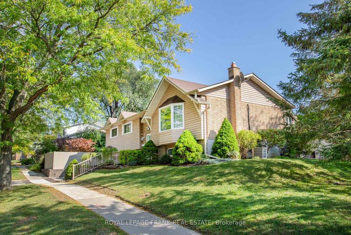 Photo 1 at 655 Bermuda Avenue, Northglen, Oshawa