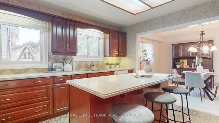 Photo 17 at 655 Bermuda Avenue, Northglen, Oshawa
