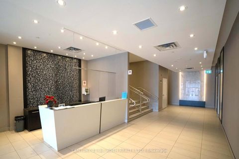 Photo 1 at 313 - 15277 Yonge Street S, Aurora Village, Aurora