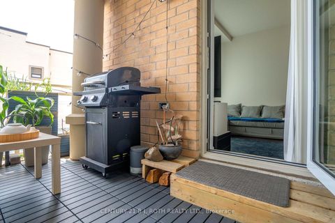 Photo 27 at 313 - 15277 Yonge Street S, Aurora Village, Aurora