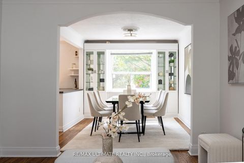 Photo 9 at 221 Donlea Drive, Leaside, Toronto