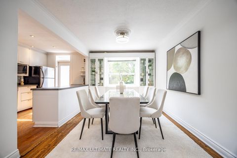 Photo 11 at 221 Donlea Drive, Leaside, Toronto