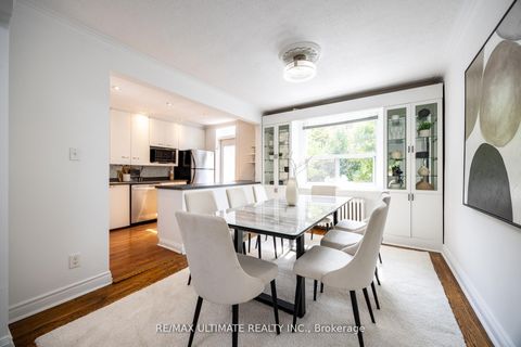 Photo 12 at 221 Donlea Drive, Leaside, Toronto