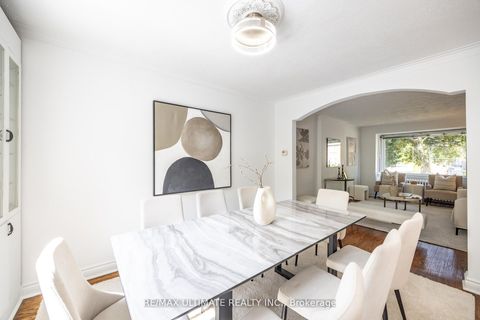 Photo 14 at 221 Donlea Drive, Leaside, Toronto