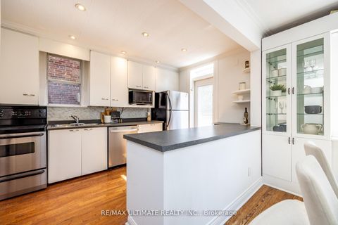Photo 15 at 221 Donlea Drive, Leaside, Toronto