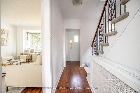 Photo 22 at 221 Donlea Drive, Leaside, Toronto