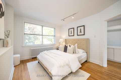Photo 24 at 221 Donlea Drive, Leaside, Toronto