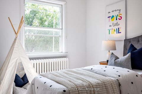 Photo 28 at 221 Donlea Drive, Leaside, Toronto