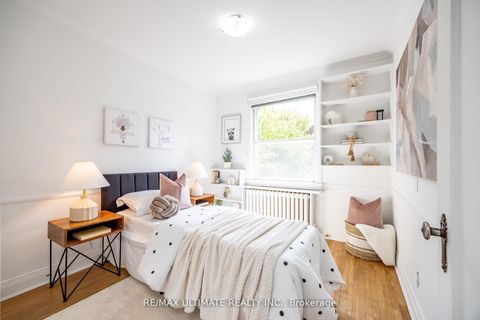 Photo 29 at 221 Donlea Drive, Leaside, Toronto