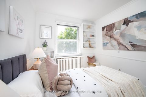 Photo 30 at 221 Donlea Drive, Leaside, Toronto