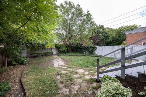 Photo 45 at 221 Donlea Drive, Leaside, Toronto