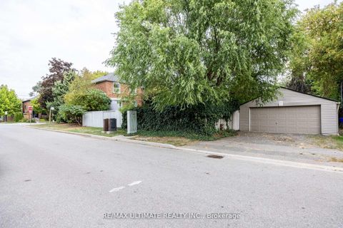 Photo 47 at 221 Donlea Drive, Leaside, Toronto