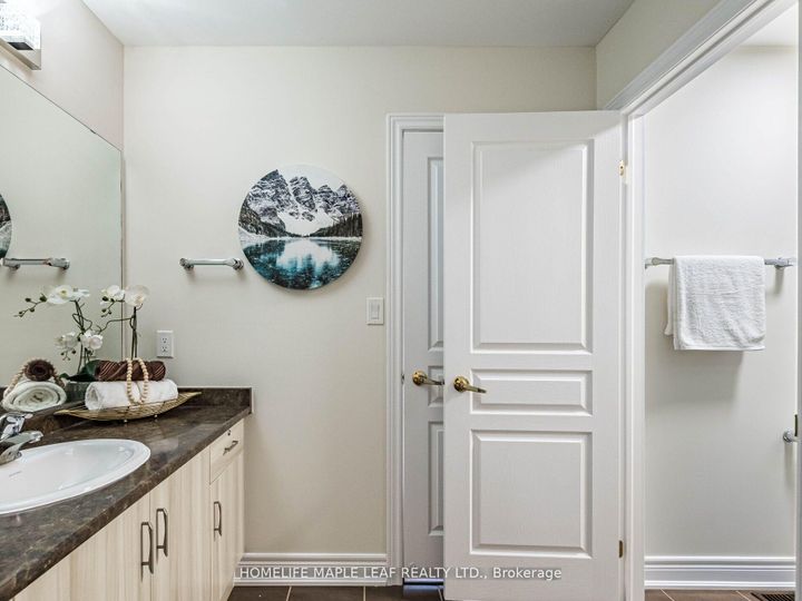 Photo 27 at 39 Birch Tree Trail, Bram East, Brampton