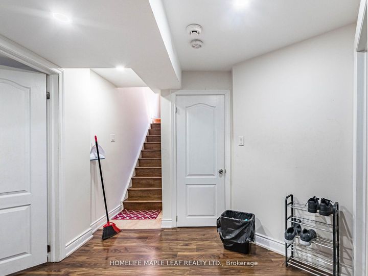 Photo 34 at 39 Birch Tree Trail, Bram East, Brampton