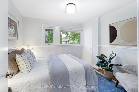 Photo 22 at 12 Vistaview Boulevard, Uplands, Vaughan