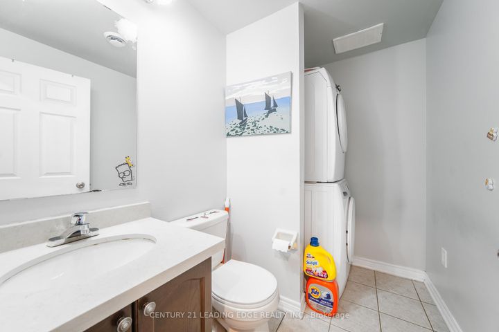 Photo 10 at 5 Dearie Lane, Milliken Mills East, Markham